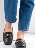 Flat loafers με καπιτονέ μοτίβο στο μπροστινό μέρος και διακοσμητική αγκράφα 414.LL1104-L