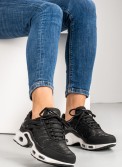 Chunky sneakers με αερόσολα 330.B57-L