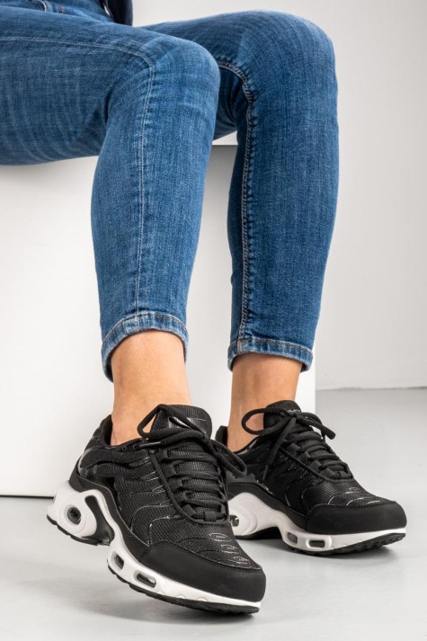 Chunky sneakers με αερόσολα 330.B57-L