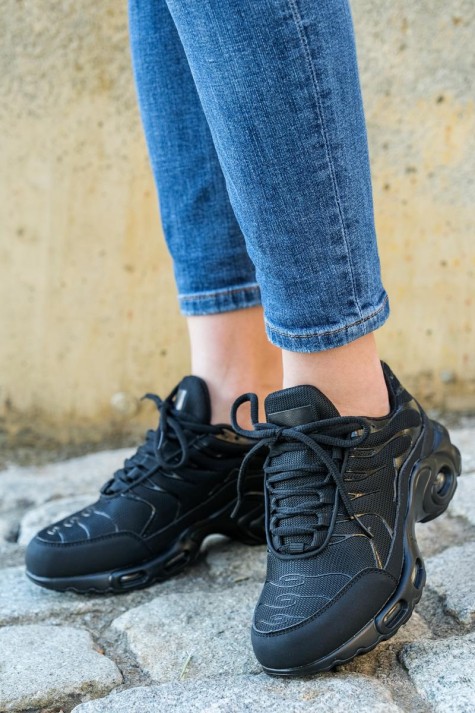 Chunky sneakers με αερόσολα 330.B57-L